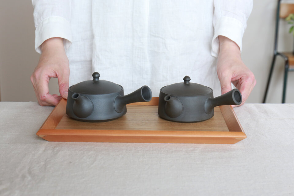 煎茶が美味しく飲める平型急須・愛知県常滑産・澤田朋大さん作・急須