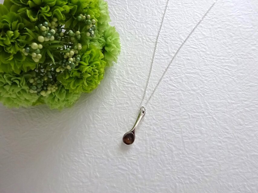 コーヒーアイスクリームネックレス