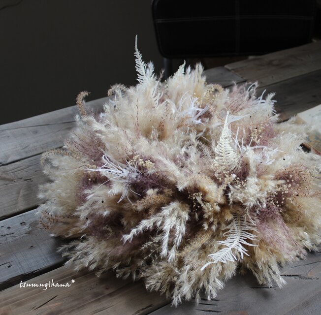 Nao＊パンパスグラスとスモークツリーのアンティーク調リース＊№656 他 パンパスグラスとスモークツリーのつるリース パンパスリース