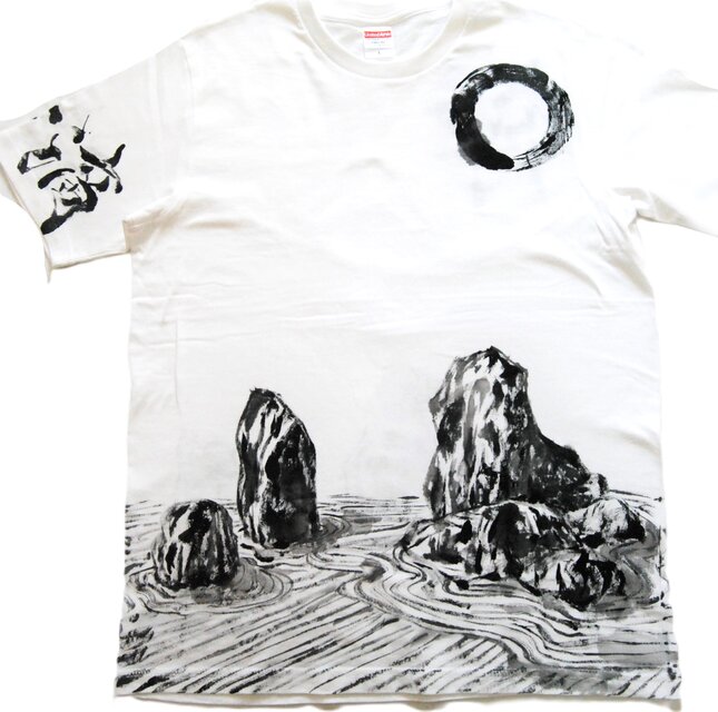 お坊様の禅宗Tシャツ　石庭と座禅の心落ち着く世界