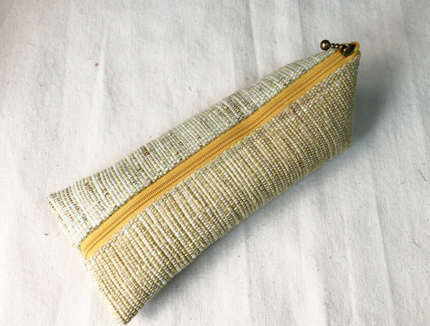 裂き織り　ペンケース（イエローベージュ系）小物入れ　