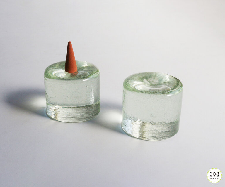 リニューアル】リサイクルガラスのお香立て 丸 若菜色 | iichi 日々の