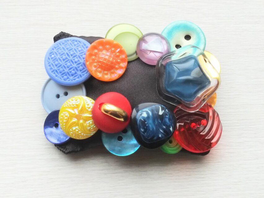 ボタンブローチ  ∼夏の呼吸∼