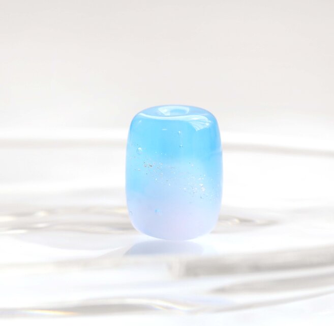 とんぼ玉 ＊ 南の海の思い出 ＊ ネックレスにお仕立て可能です