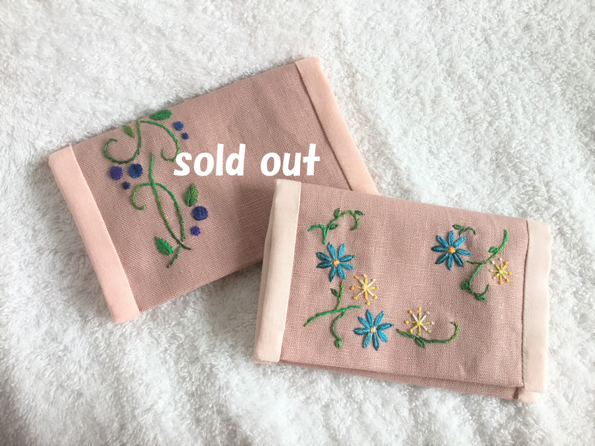 ふた付きカードケース・サーモンピンク