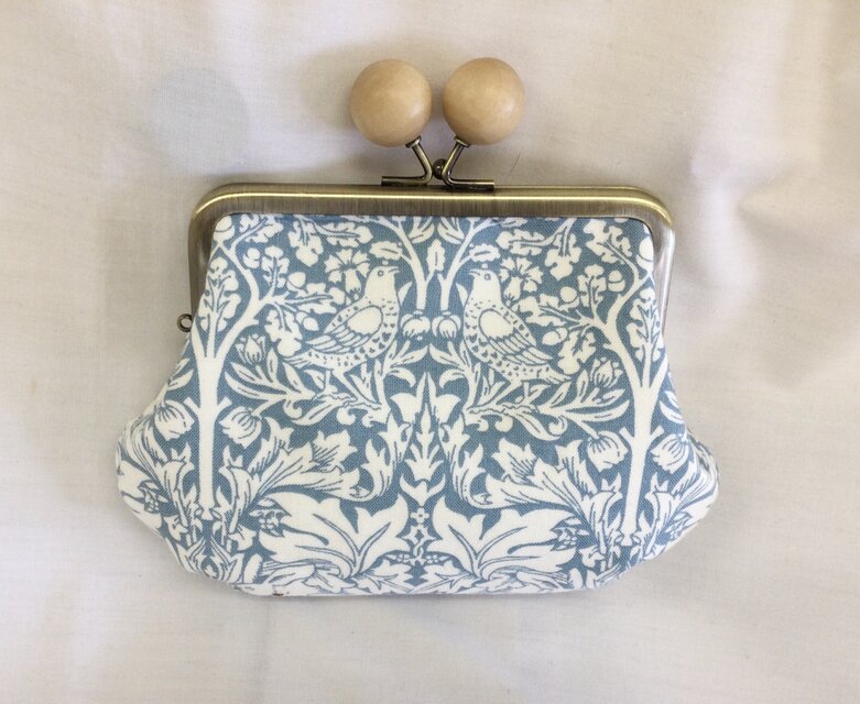 ウイリアムモリス　ブラザーラビット　木玉親子がま口ミニ財布