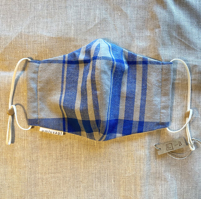 SALEブルーチェックのコットンリネン エアーマスクM・Lサイズ
