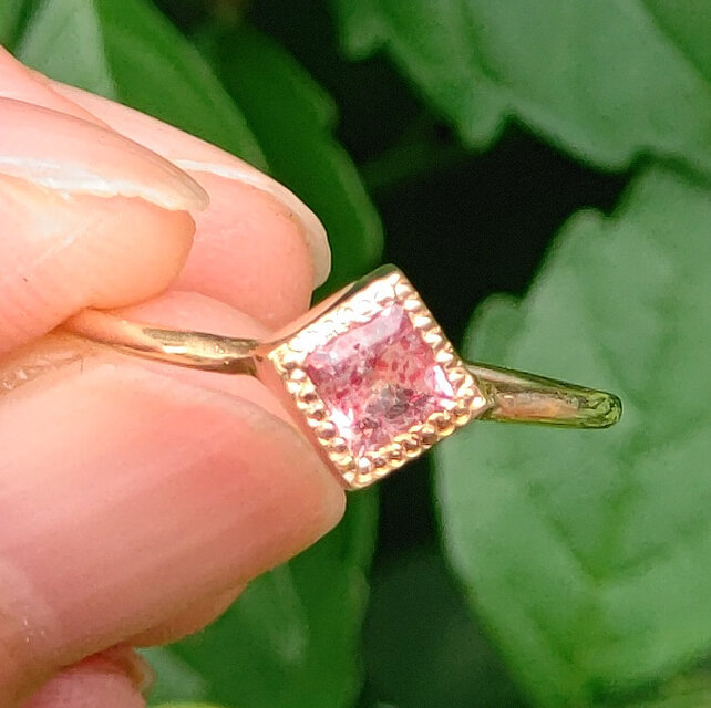 ストロベリークォーツ　スクエアカット　シルバーSV925リング