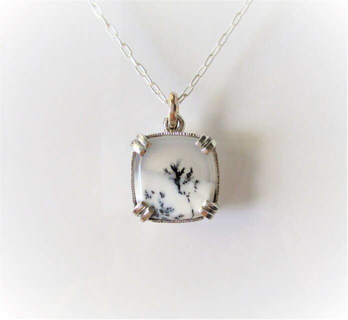 デンドリックアゲートのペンダント