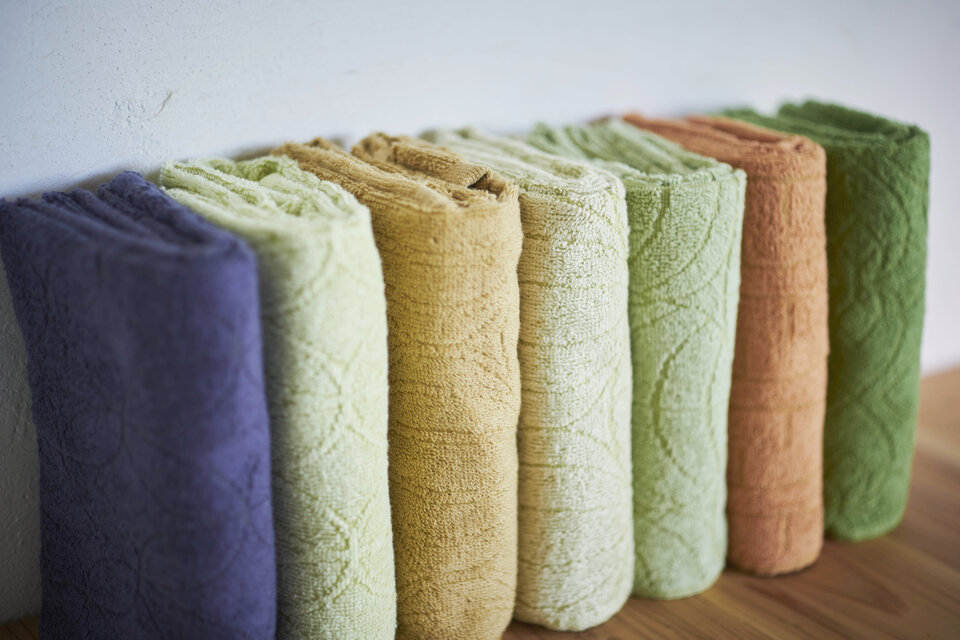 雫～SHIZUKU～】 水なす染め（実染め） 水なすタオル® フェイスタオル