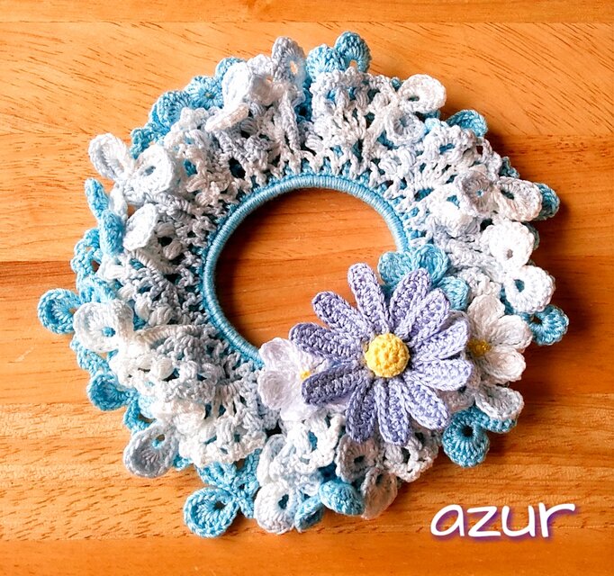 ブルーデージーとジャスミンのシュシュ