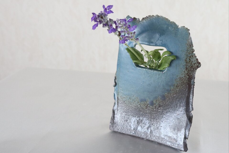 額縁みたいな一輪挿し