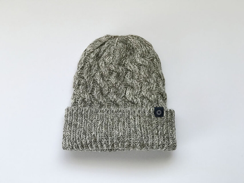 ウール/麻のぽっこりニット帽　アラン模様　ベージュ杢