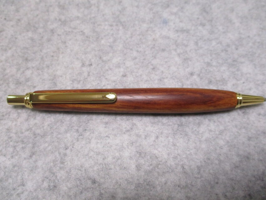 紅木　キヌカオイル仕上げ　ワンピースタイプのシャープペンシル(0.5ミリ用)  希少材