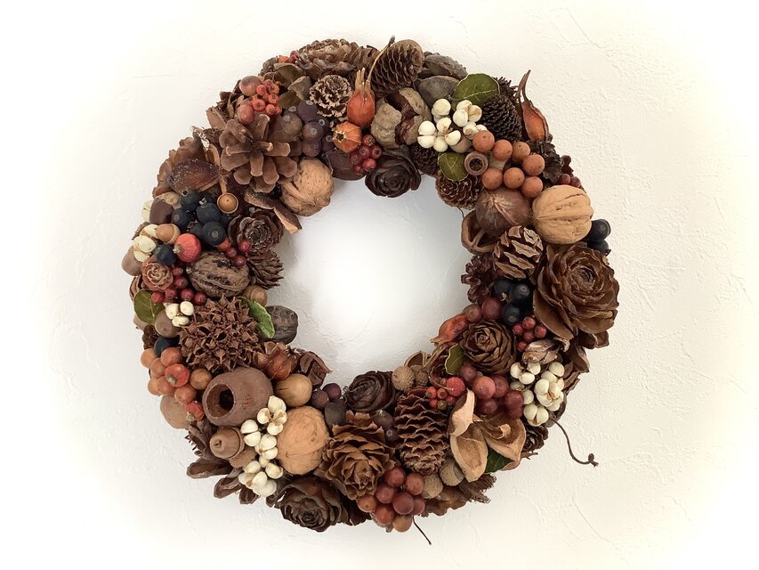八ヶ岳〜27cm静かな森の木の実のWreath06 | iichi 日々の暮らしを