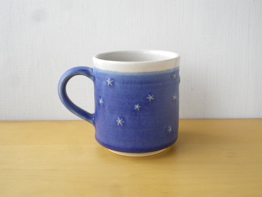 星模様のマグカップ＊青 | iichi 日々の暮らしを心地よくする