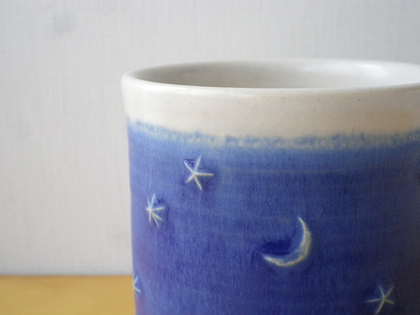 星模様のマグカップ＊青 | iichi 日々の暮らしを心地よくする
