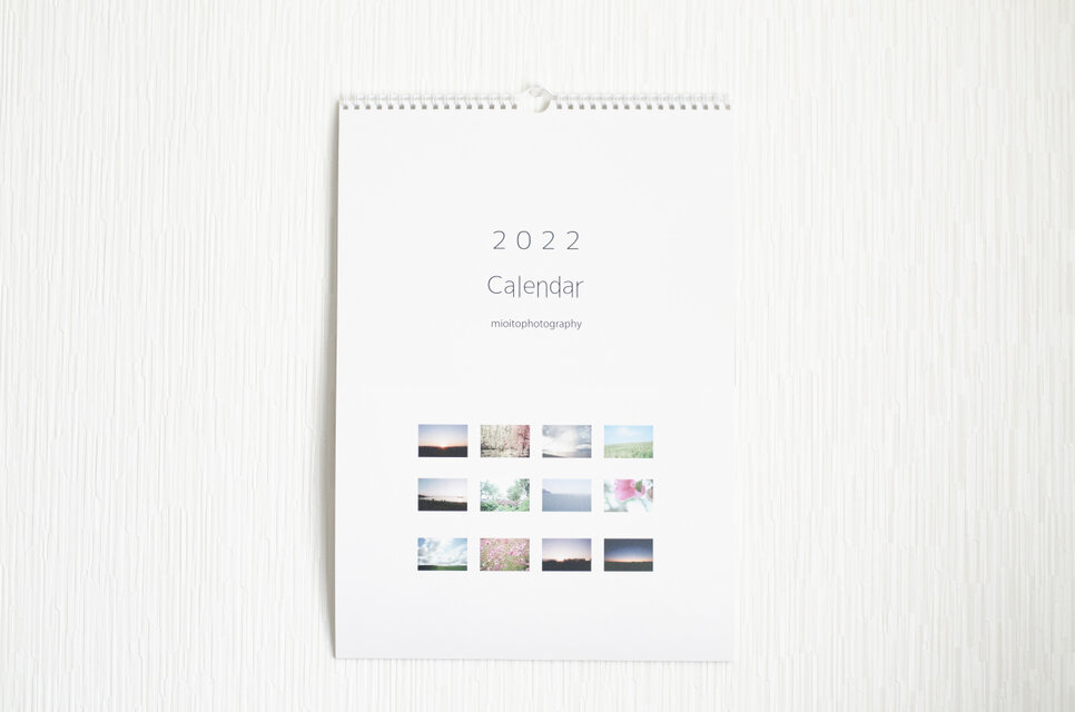 季節の壁掛けカレンダー2022