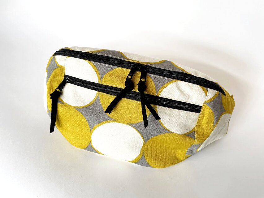 ボディバッグ／ウエストポーチ　サークルB