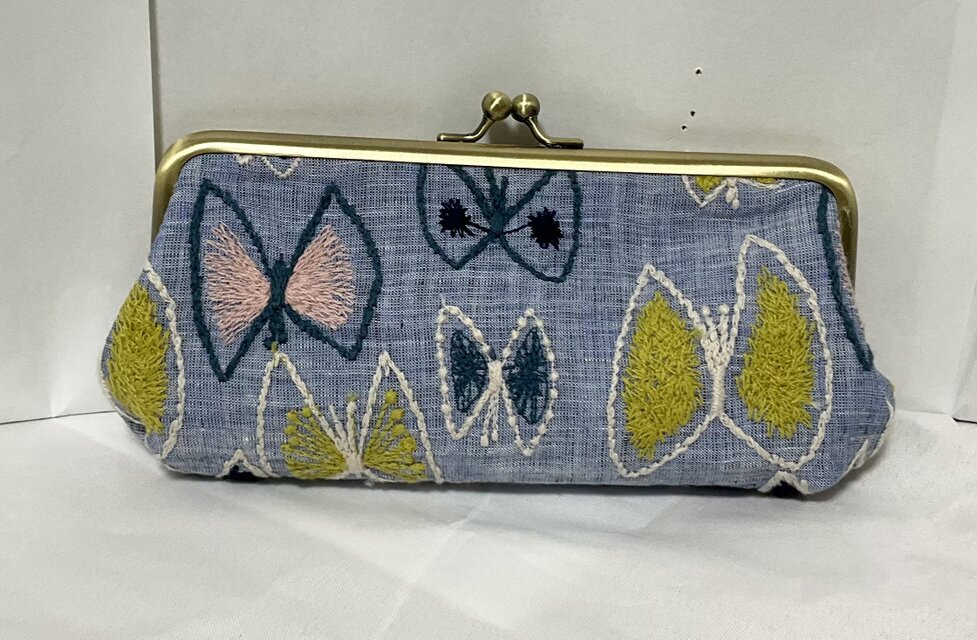 ミナペルホネン　sky flower がま口ペン、メガネケース　