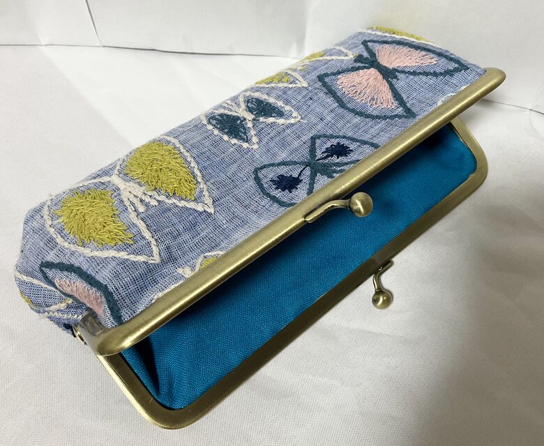 ハンドメイド　がま口長財布　ミナペルホネン　sky flower ハンドメイド がま口長財布 ミナペルホネン sky flower ミナ