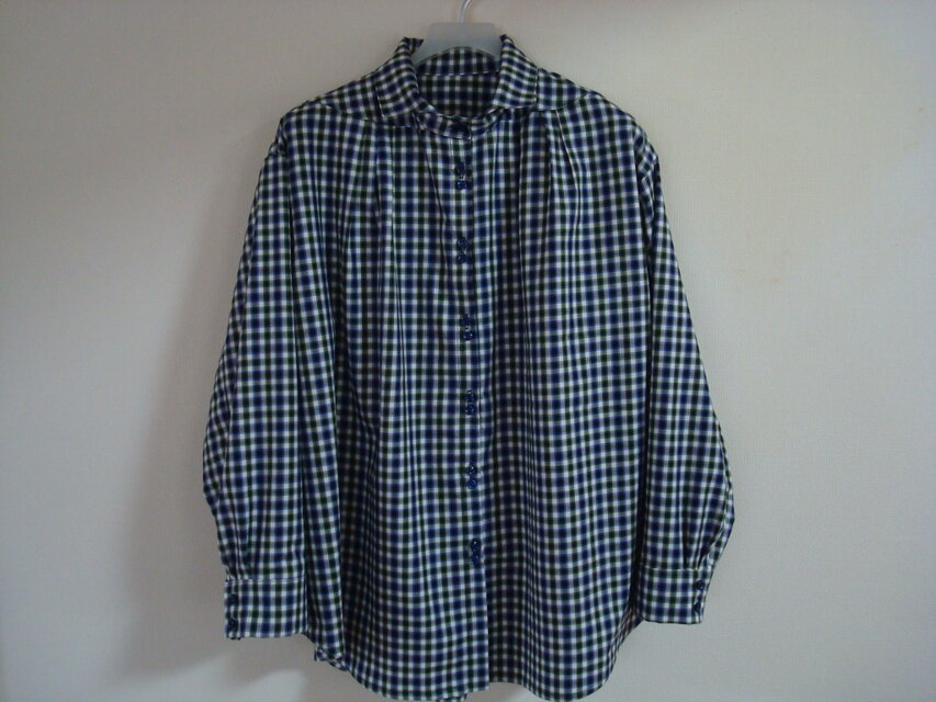 「Wボタン＊ゆとりベーシックブラウス」