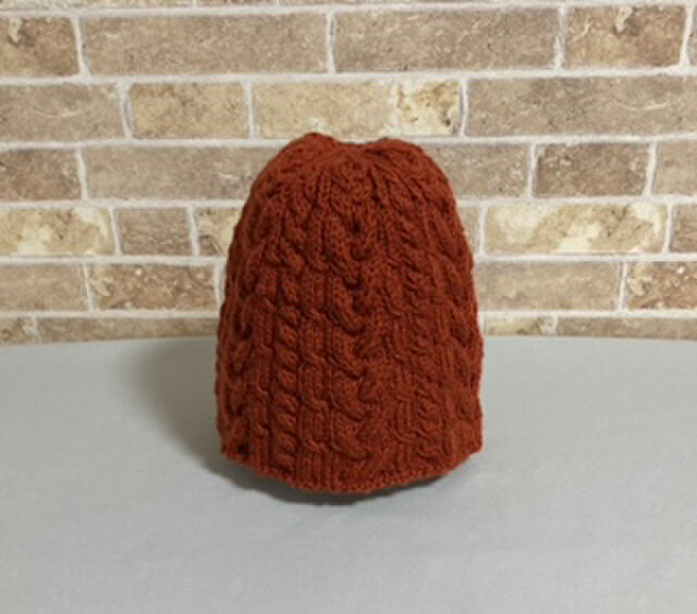 【受注制作】メリノウールのケーブル模様のニット帽折り返しなし橙色