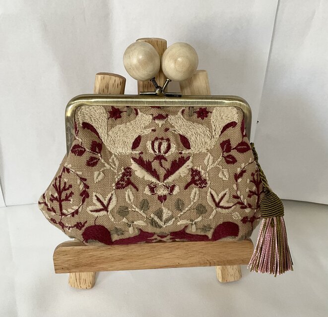 点と線模様製作所　リスノモリ　大きい木玉親子がま口ミニ財布