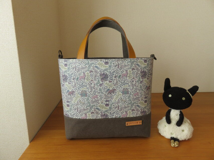 リバティ　ブラックフォレストを使った２wayトートバッグ