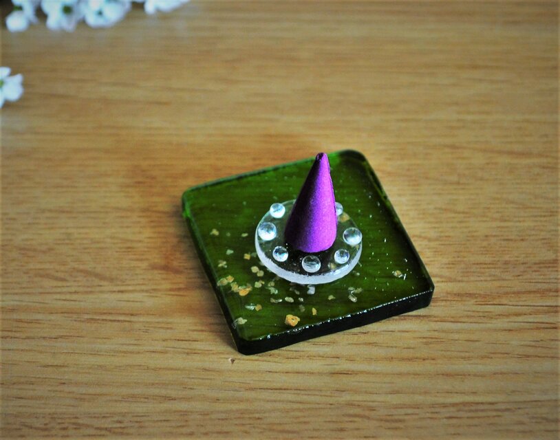 お香立てセット　（若草色）　コーンタイプ専用