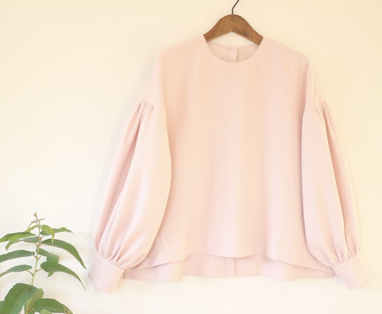 最終出品★ウール100% ブラウス★ ベビーピンク