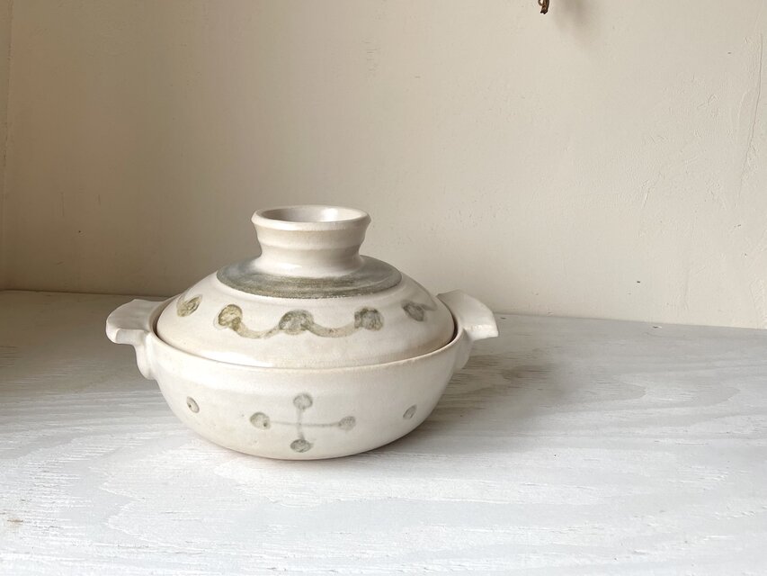 白マット釉　点紋土鍋