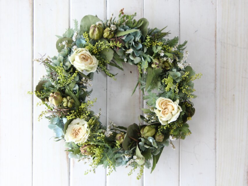 白バラとミモザの春呼ぶリース