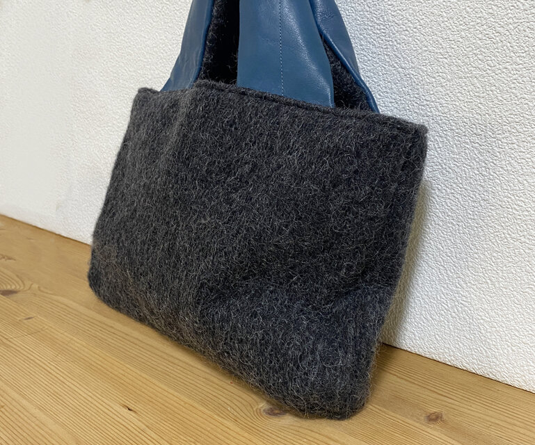 ミナペルホネンのパッチワークかばん（ダークグレー） | iichi 日々の