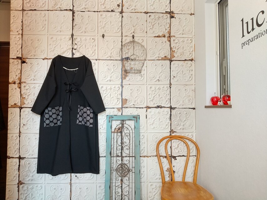 水玉ポッケがかわいい軽い羽織りコート