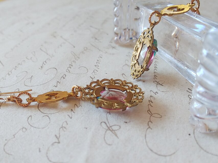 ヴィンテージ アイリスGlass・フルールドリス クラシカル 14Kgfピアス