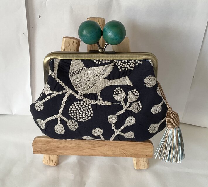 点と線模様製作所　バードガーデン　bird garden　大きい木玉親子がま口ミニ財布　