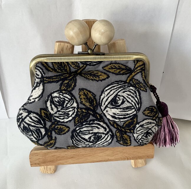 ミナペルホネン　rosy 大きい木玉親子がま口ミニ財布　