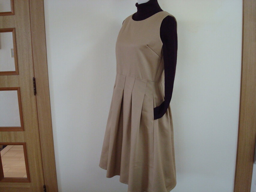 W様ご予約品！「きちんとシルエット＊ノースリーブワンピース」