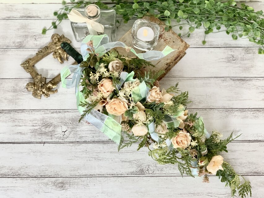 ローズとリボンのスワッグ 玄関 インテリア スワッグ アーティ