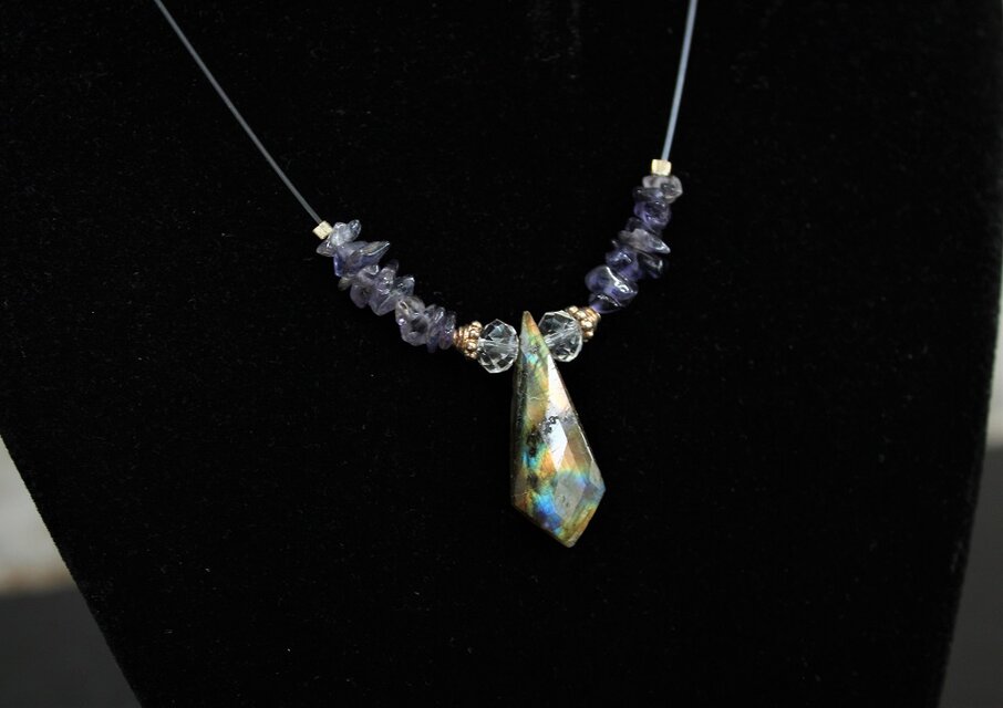 ラブラドライト　ネックレス