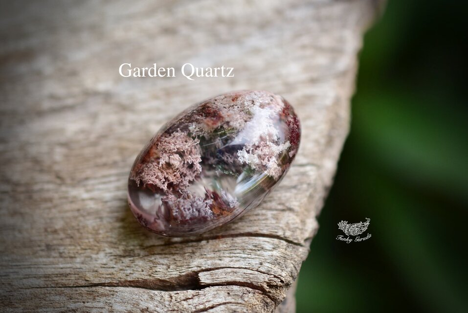 赤い花★レアもの★ガーデンクォーツ　ルース243