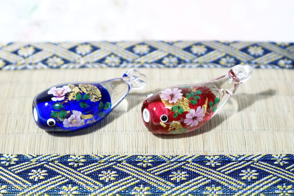 とんぼ玉鯉のぼり・ガラスの小さな鯉のぼり置き飾り4