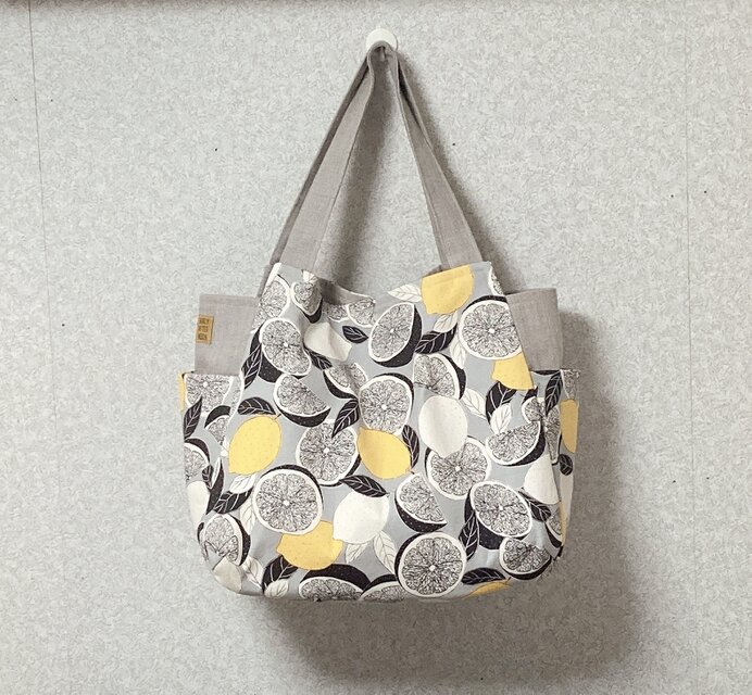 リネンのサイドポケットチューリップバッグ（レモン）