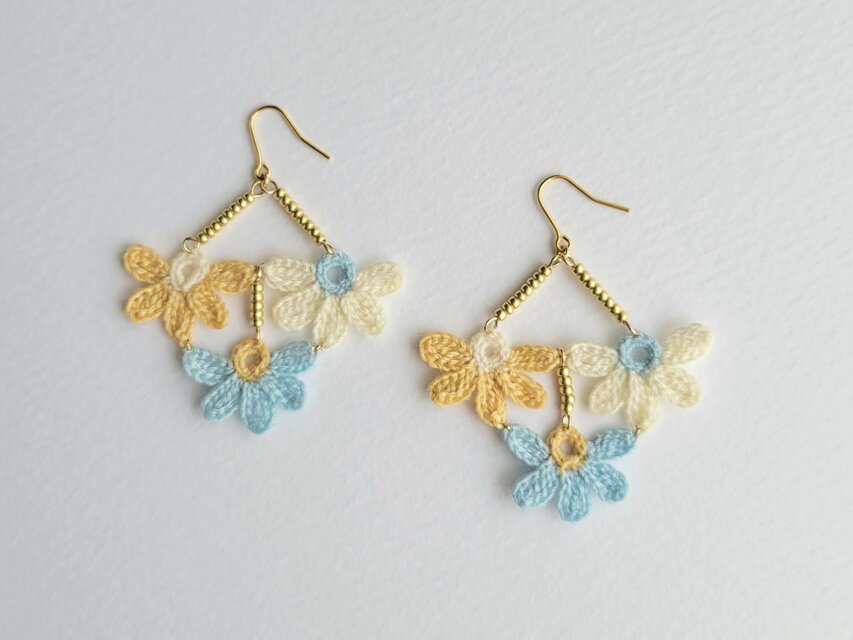 「ŞAKA ŞAKA」 -FLOWER FORTUNE PIERCE- light blue×ivoire