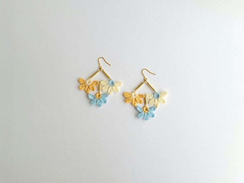 「ŞAKA ŞAKA」 -FLOWER FORTUNE PIERCE- light blue×ivoire