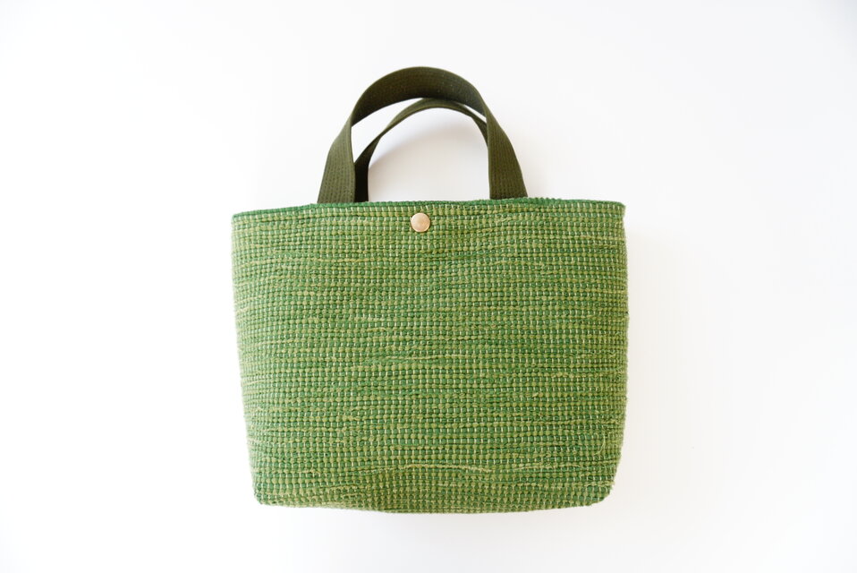 裂き織りのバッグSスクエア  グリーングリーン