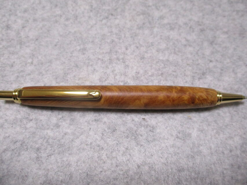 屋久杉　光明杢　キヌカオイル仕上げ　ワンピースタイプのシャープペンシル（0.5ミリ用）　希少材