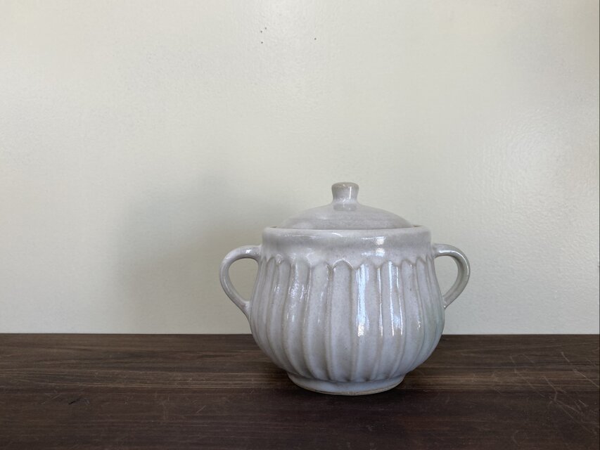 蓋物(手付)　糠白