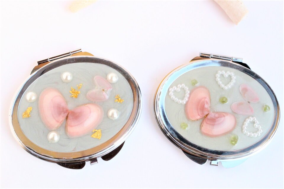 大桃の花貝×桜貝 蝶々　コンパクトミラー